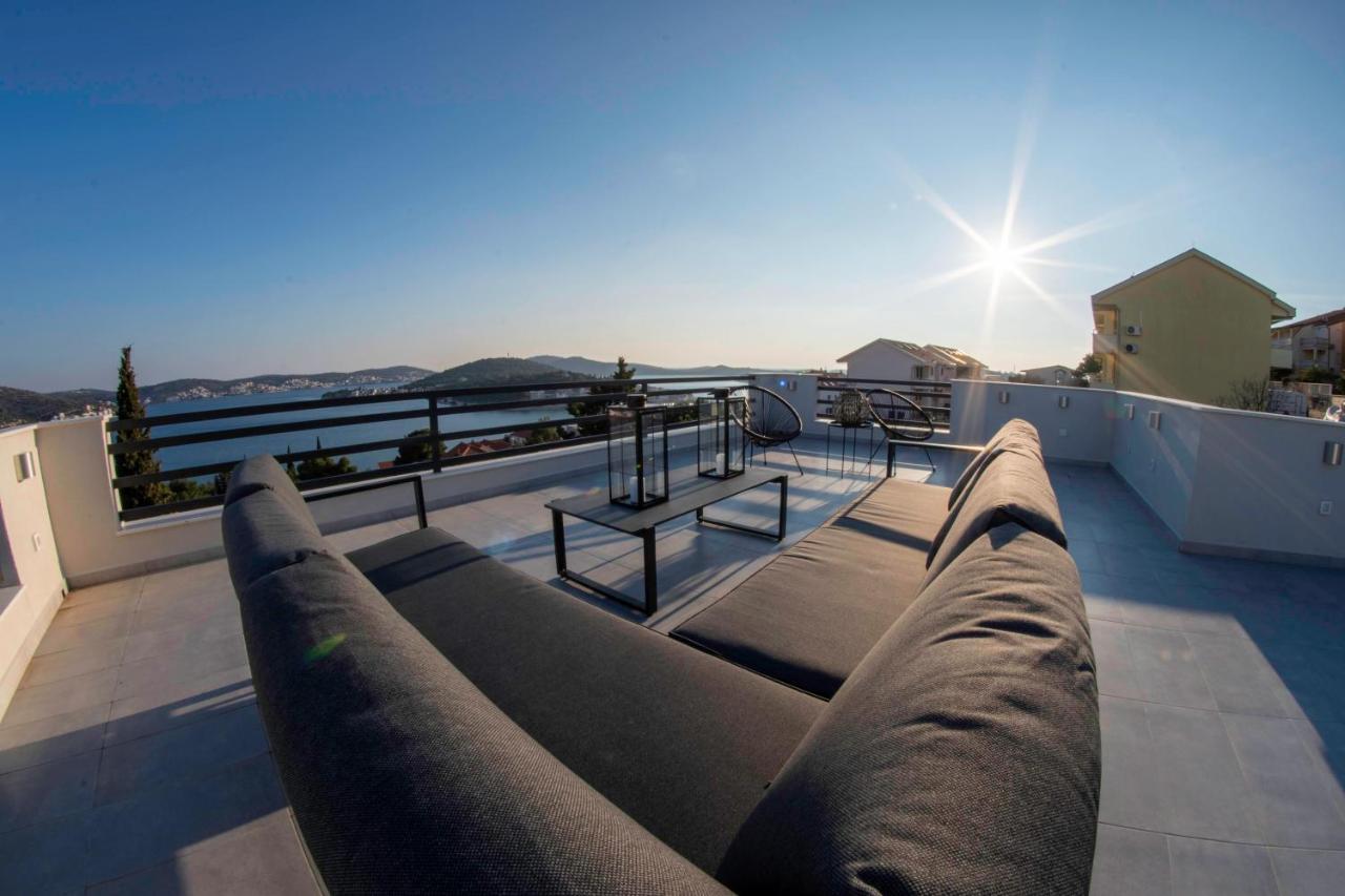 The Grande - Huge Terrace - Amazing Sea Views - Tastefully Furnished - Access To Rooftop Terrace And Gym - Hillside Apartments Rogoznica Rogoznica  Εξωτερικό φωτογραφία