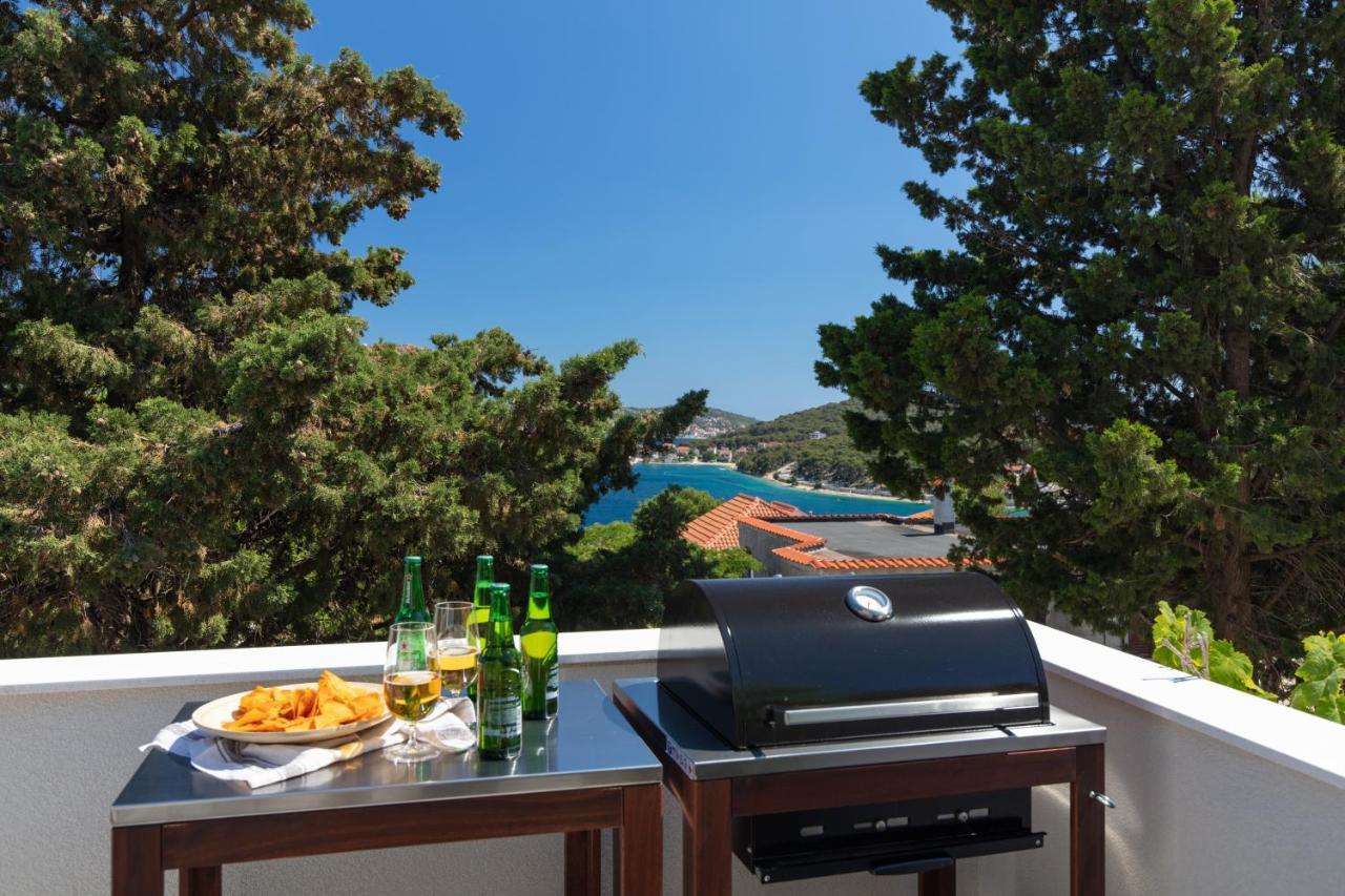 The Grande - Huge Terrace - Amazing Sea Views - Tastefully Furnished - Access To Rooftop Terrace And Gym - Hillside Apartments Rogoznica Rogoznica  Εξωτερικό φωτογραφία